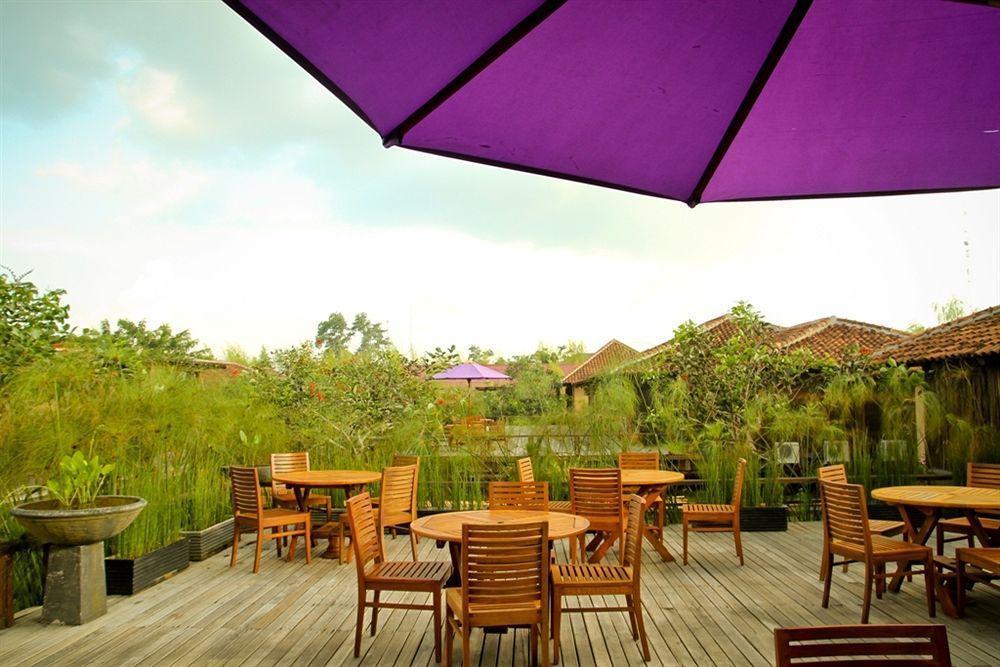 Gardenia Resort And Spa Pontianak Exterior photo